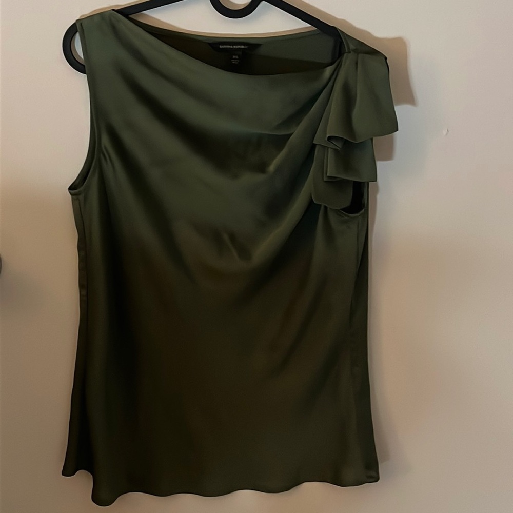 Banana Republic Dark Green Sleeveless Blouse
